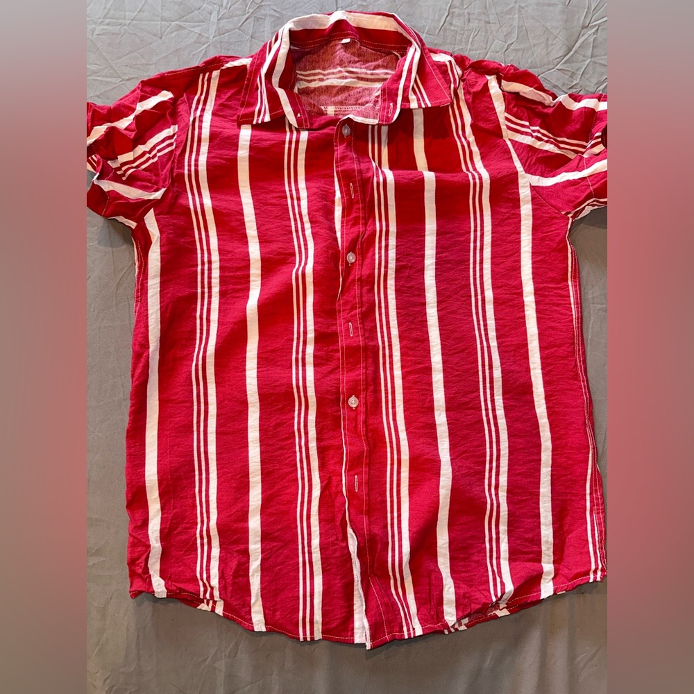 Short sleeve button up